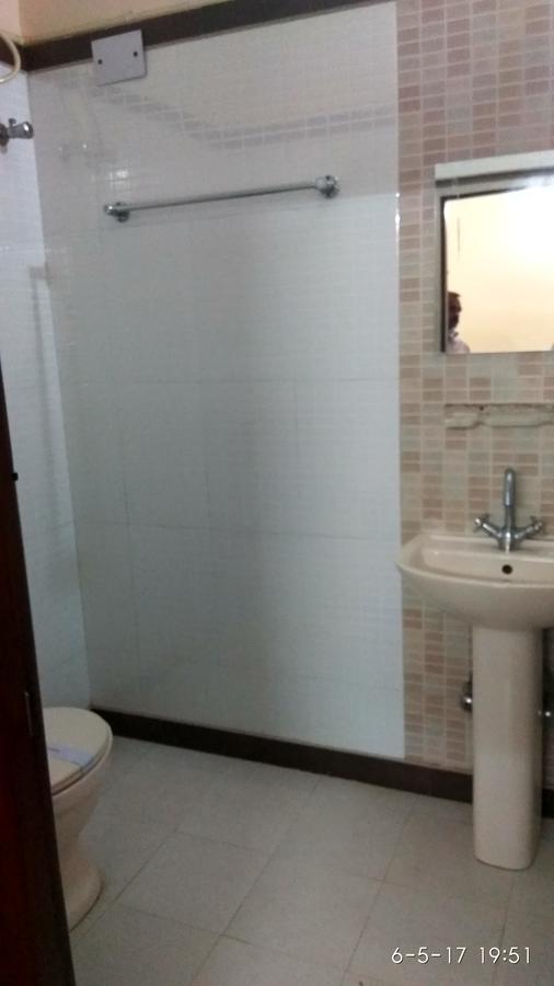 Hotel Varsa Dibrugarh エクステリア 写真